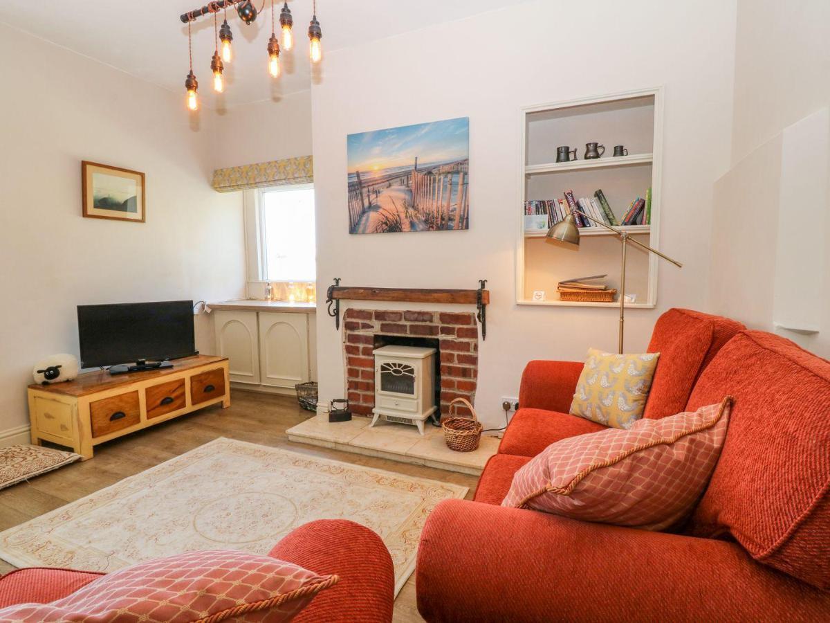 ホーリーヘッド Charming 2 Bed House Near Rhoscolyn Discounts Forヴィラ エクステリア 写真