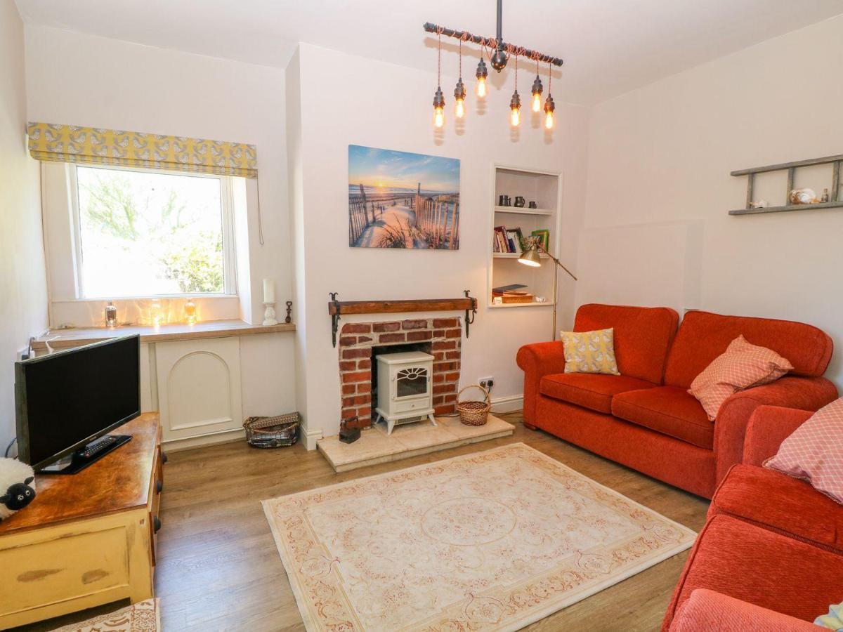 ホーリーヘッド Charming 2 Bed House Near Rhoscolyn Discounts Forヴィラ エクステリア 写真