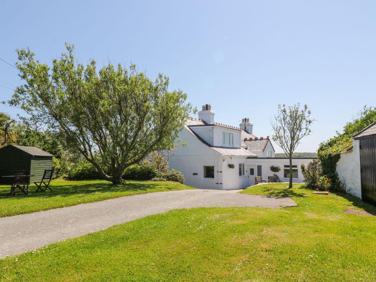 ホーリーヘッド Charming 2 Bed House Near Rhoscolyn Discounts Forヴィラ エクステリア 写真