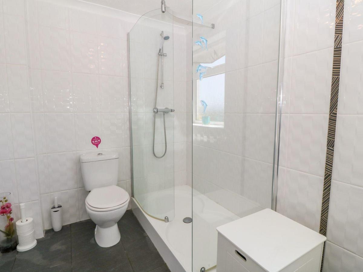ホーリーヘッド Charming 2 Bed House Near Rhoscolyn Discounts Forヴィラ エクステリア 写真